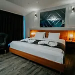 Grand Quars Hotel *